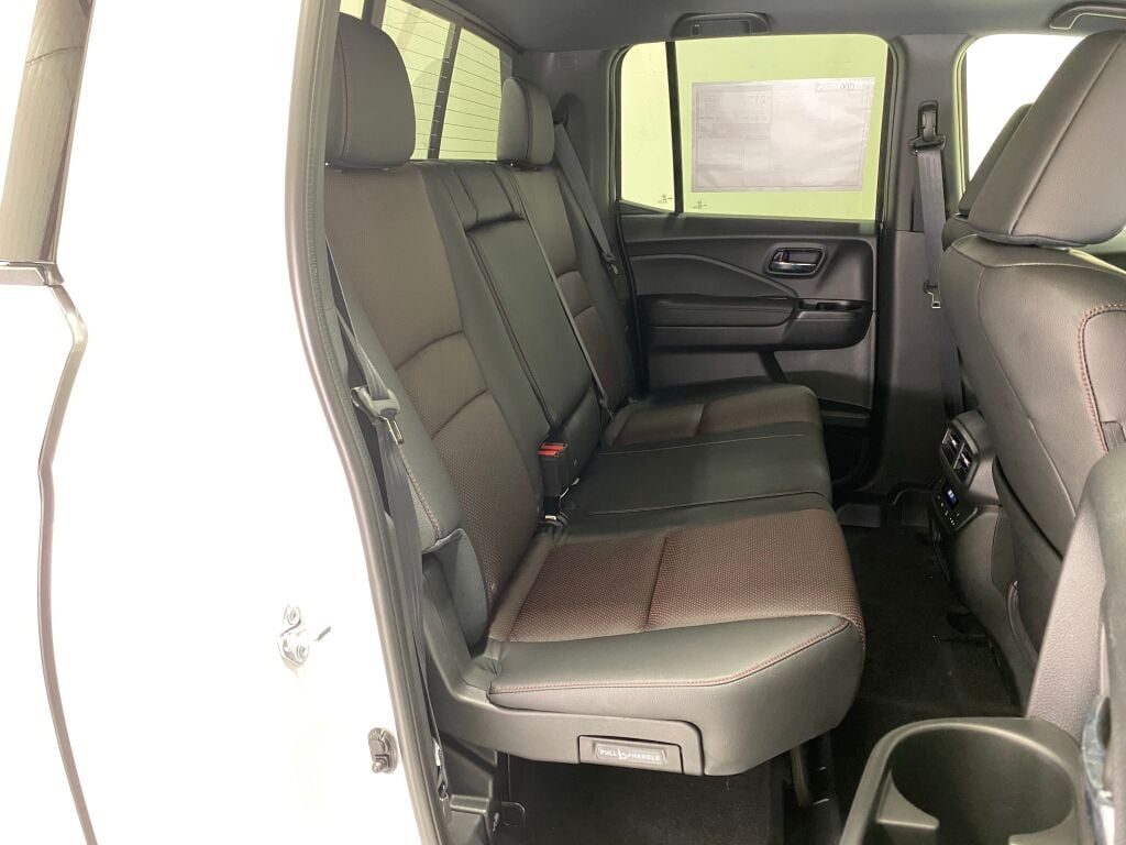 2026 Honda Ridgeline Black Edition PLATINUM WHITE at Honda North