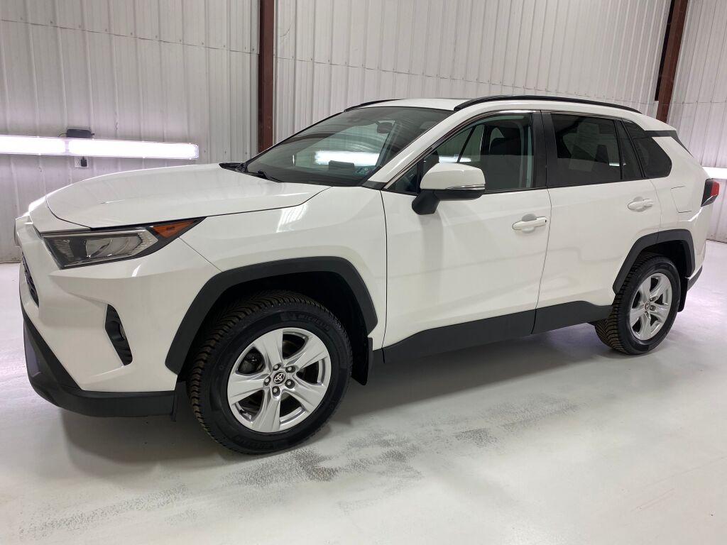 2021 Toyota RAV4 XLE - 6