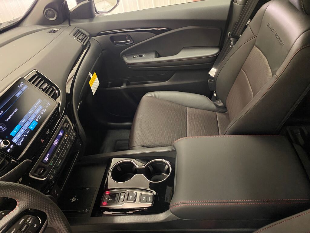 2026 Honda Ridgeline Black Edition CRYSTAL BLACK at Honda North