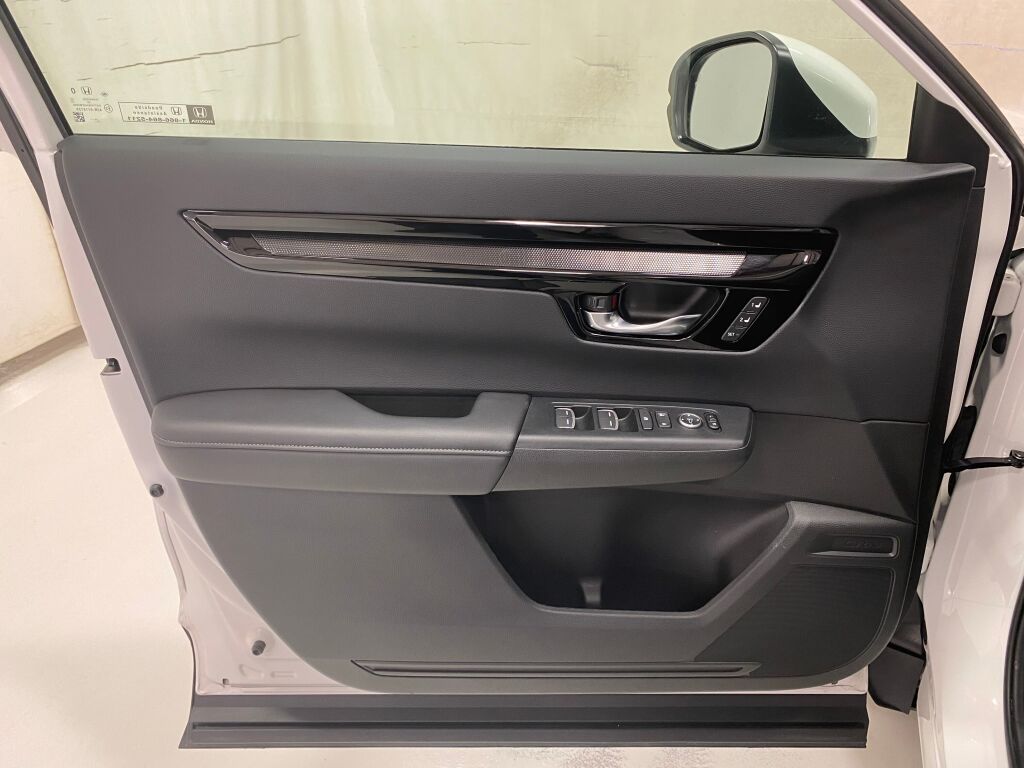 2025 Honda CR-V EX-L Platinum White Pearl at Rochrich Mazda
