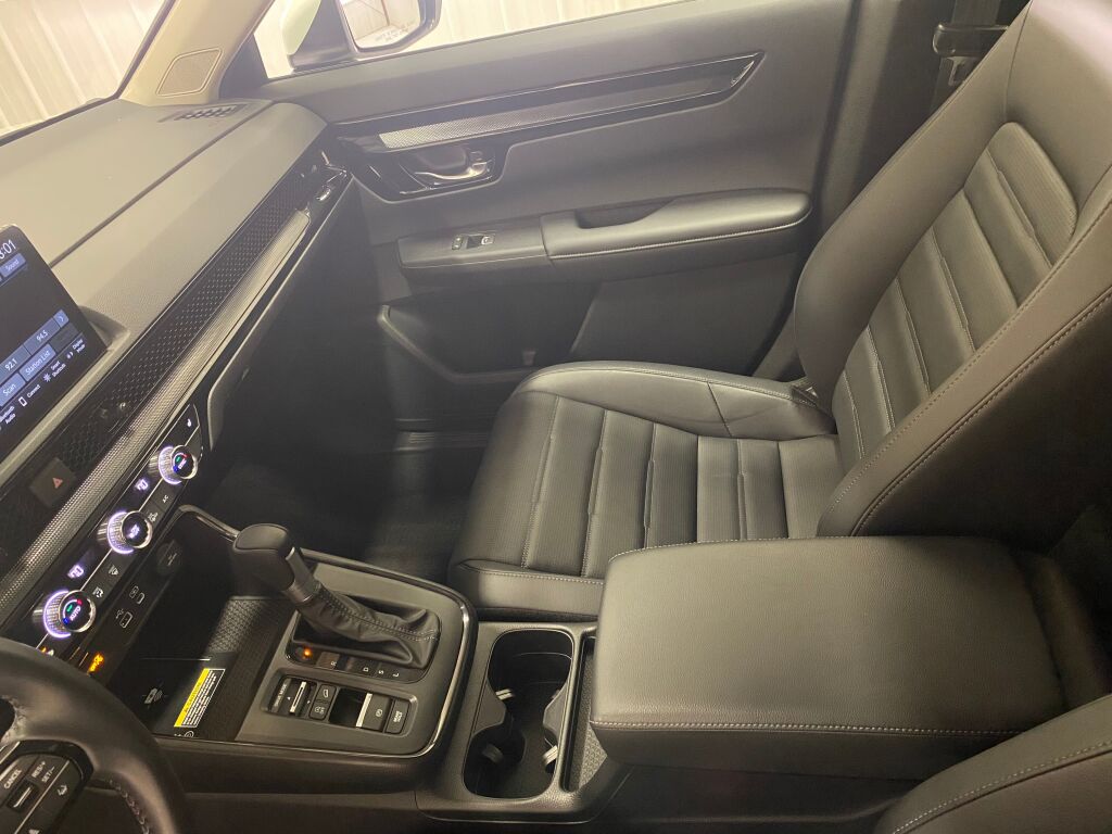 2025 Honda CR-V EX-L Platinum White Pearl at Rochrich Mazda