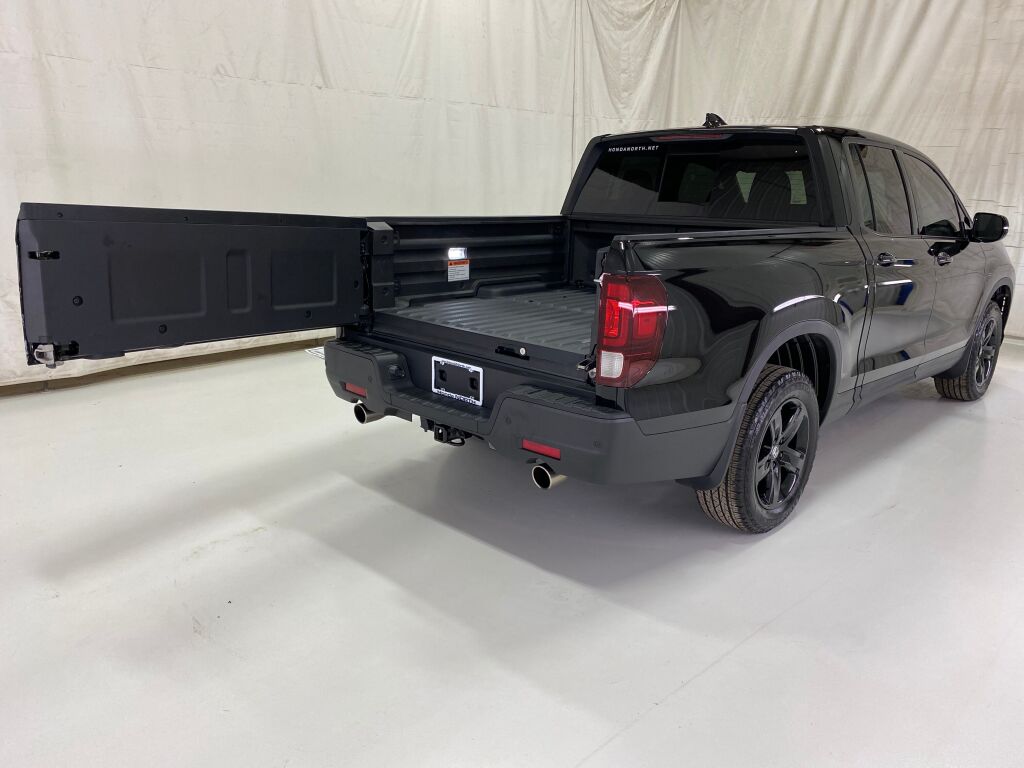 2023 Honda Ridgeline Black Edition Crystal Black Pearl at Auto Express Mitsubishi