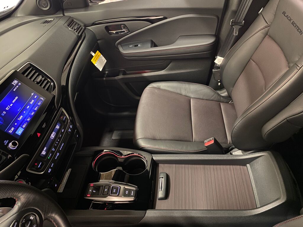 2023 Honda Ridgeline Black Edition Crystal Black Pearl at Auto Express Mitsubishi
