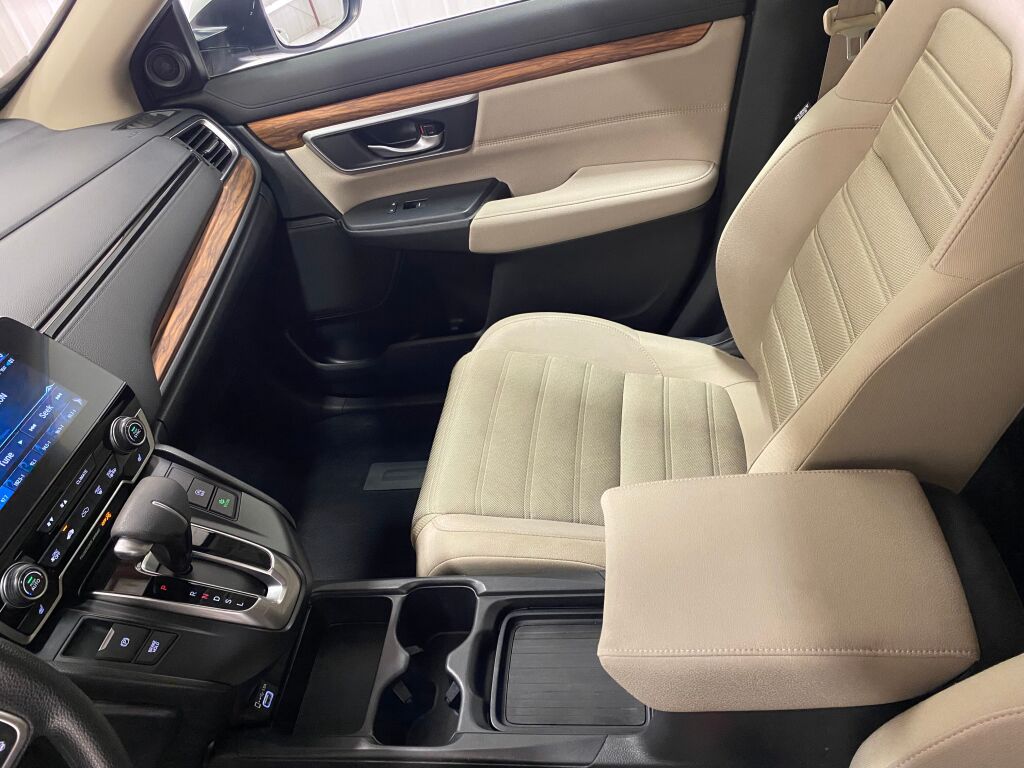 2020 Honda CR-V EX Platinum White Pearl at Bob Ruth Ford