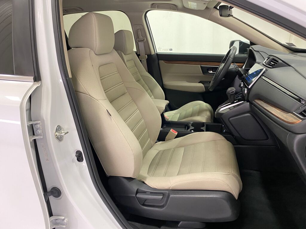 2020 Honda CR-V EX Platinum White Pearl at Bob Ruth Ford