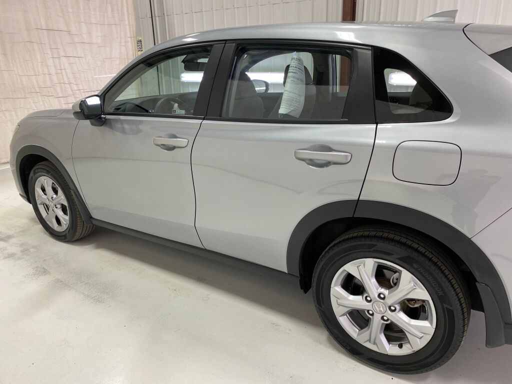 2024 Honda HR-V LX Lunar Silver Metallic at Honda North
