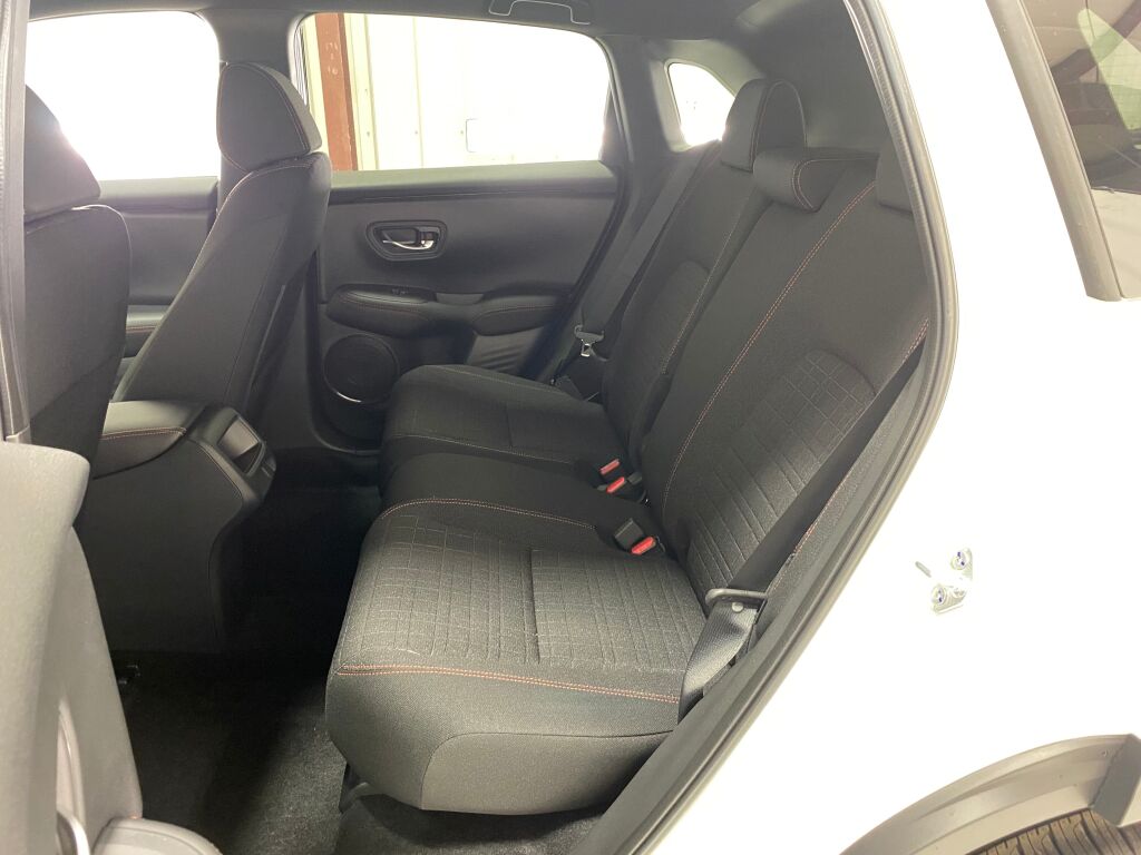 2026 Honda HR-V Sport - 9