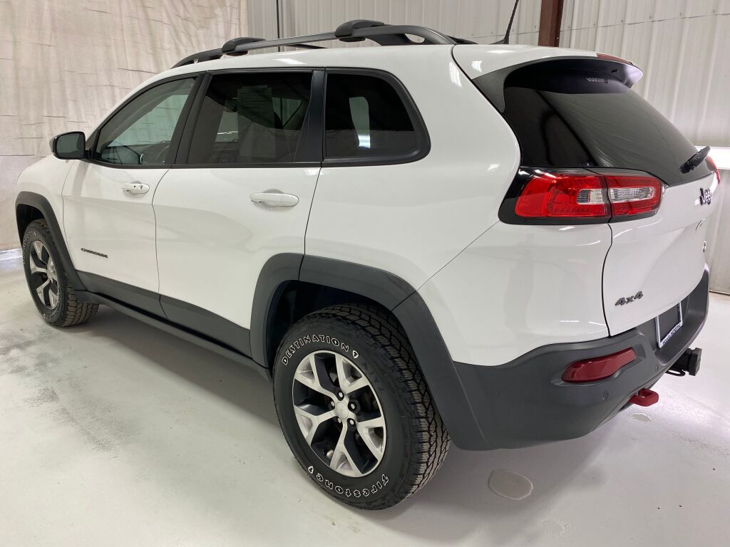 2018 Jeep Cherokee Trailhawk Bright White Clearcoat at Bob Ruth Ford