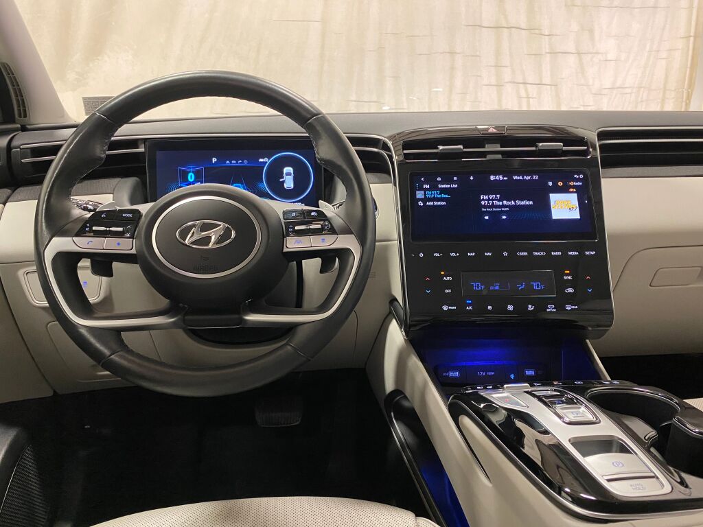 2024 Hyundai TUCSON Limited Shimmering Silver at Klick Lewis Buick Chevrolet