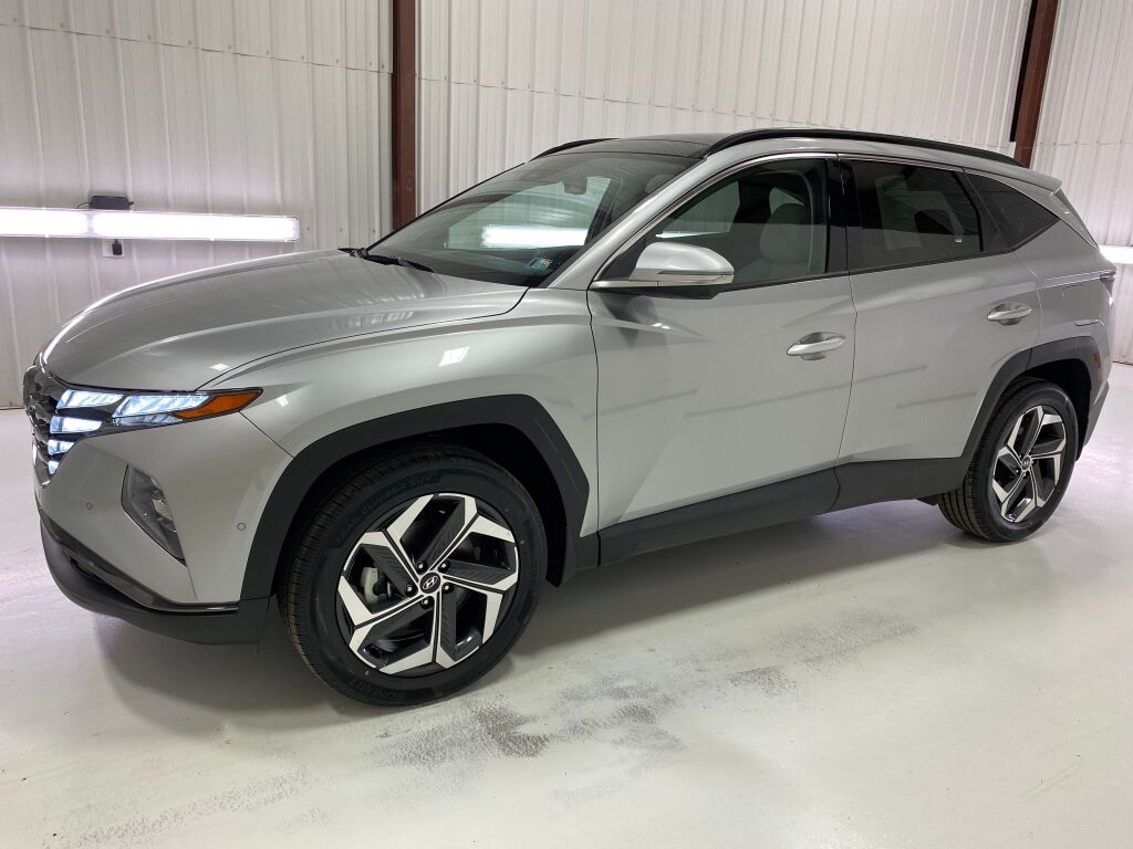 2024 Hyundai TUCSON Limited Shimmering Silver at Klick Lewis Buick Chevrolet