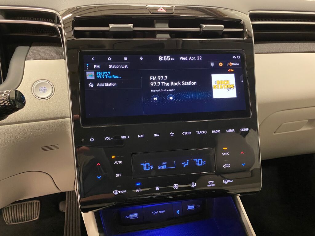 2024 Hyundai TUCSON Limited Shimmering Silver at Klick Lewis Buick Chevrolet