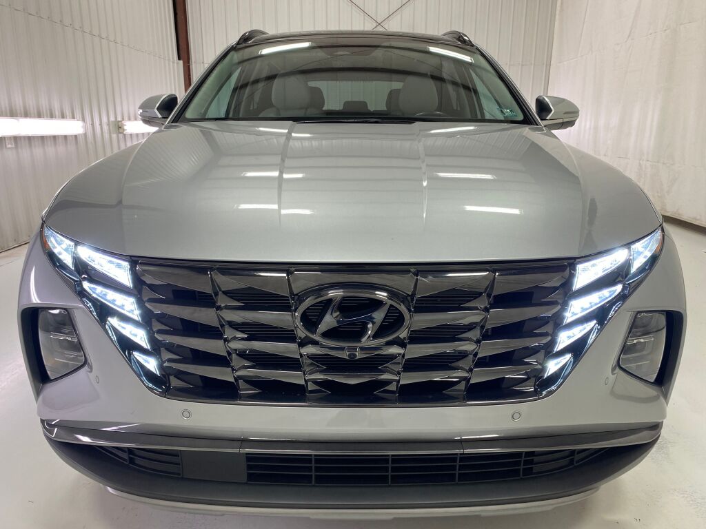 2024 Hyundai TUCSON Limited Shimmering Silver at Klick Lewis Buick Chevrolet