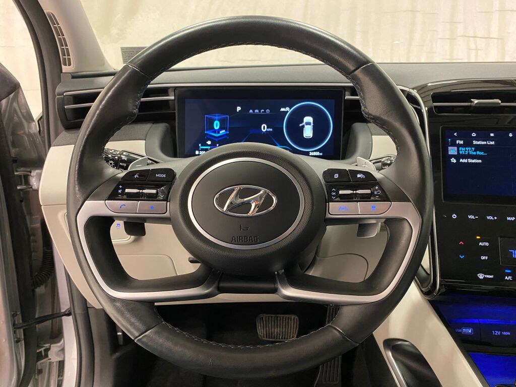 2024 Hyundai TUCSON Limited Shimmering Silver at Klick Lewis Buick Chevrolet