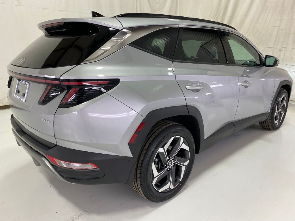 2024 Hyundai TUCSON Limited Shimmering Silver at Klick Lewis Buick Chevrolet
