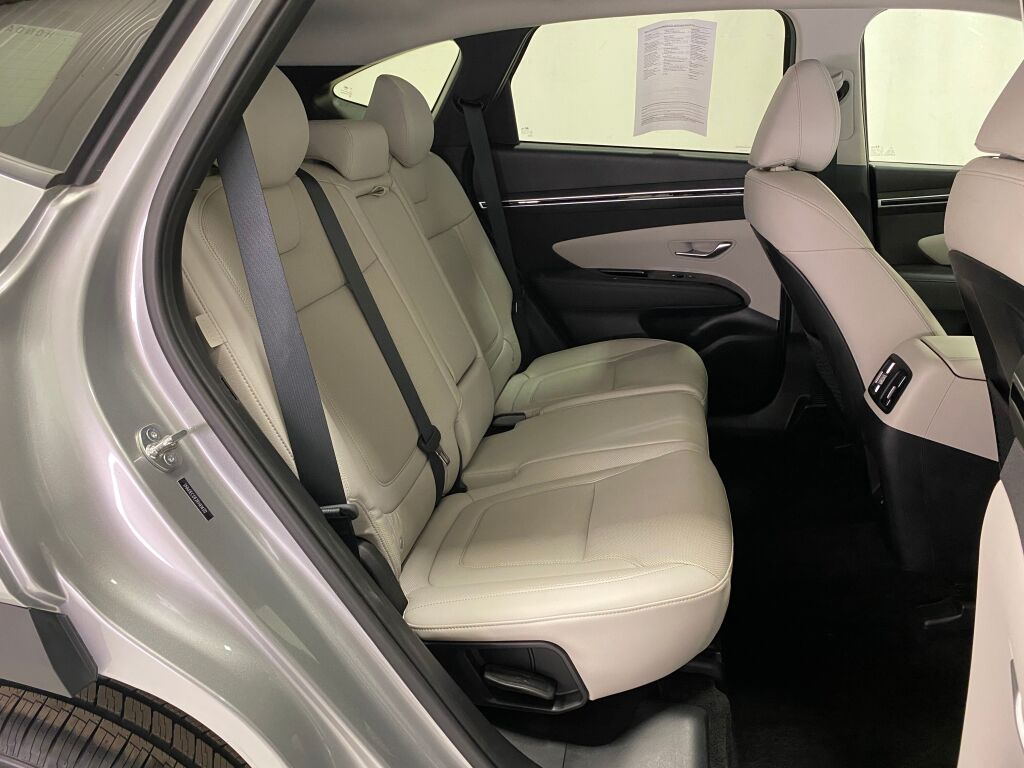 2024 Hyundai TUCSON Limited Shimmering Silver at Klick Lewis Buick Chevrolet