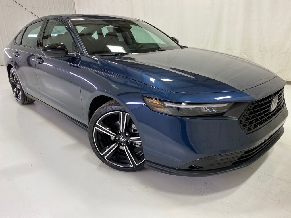 2026 HONDA Accord Sedan SE Canyon River Blue Metallic at Honda North