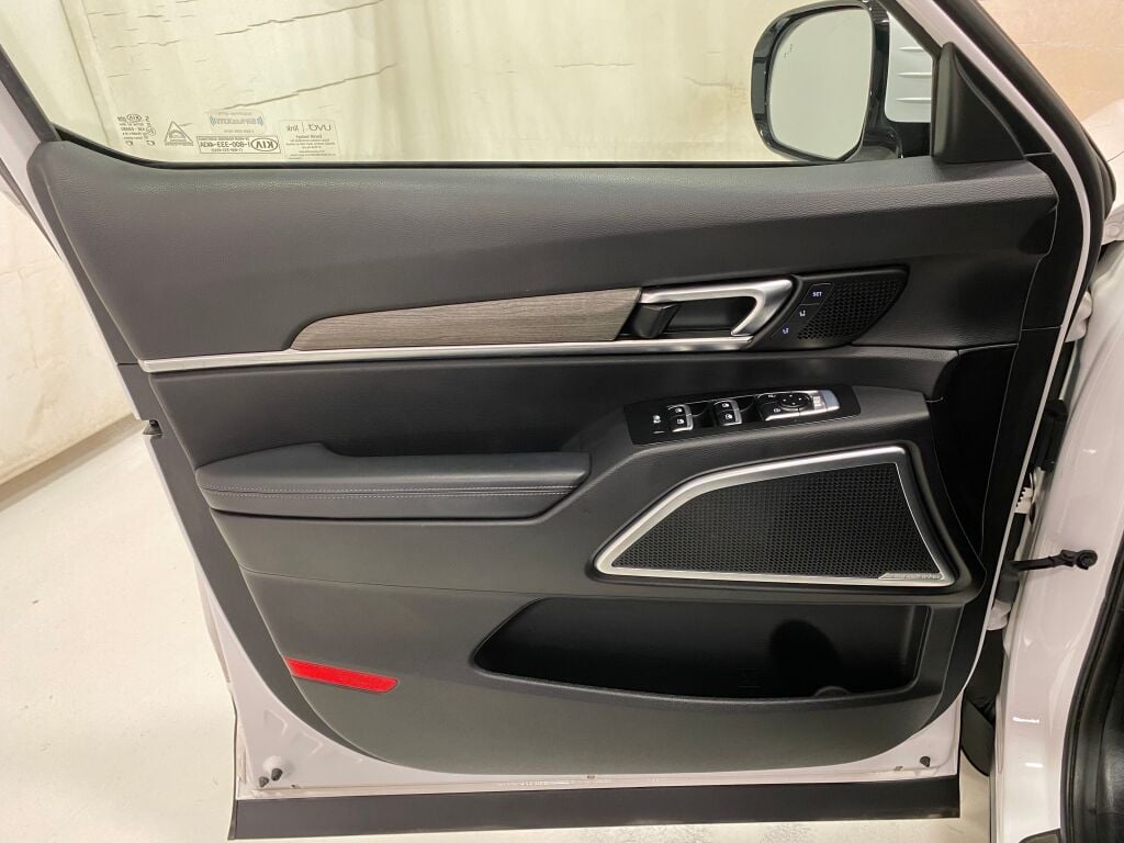 2021 Kia Telluride SX Glacial White Pearl at Phil Fitts Ford