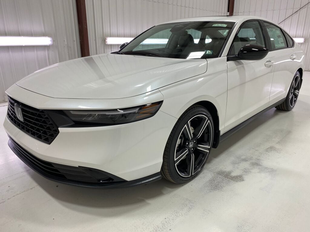 2026 HONDA Accord Sedan SE Platinum White Pearl at Honda North