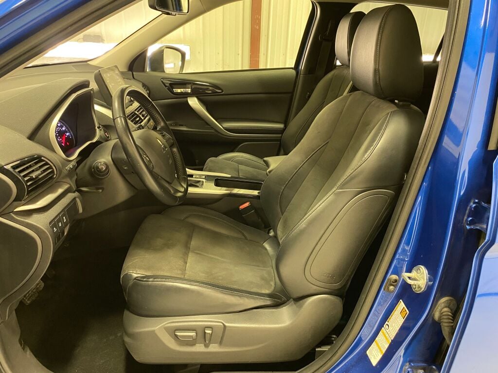 2022 Mitsubishi Eclipse Cross SE Octane Blue Metallic at Auto Express Mitsubishi