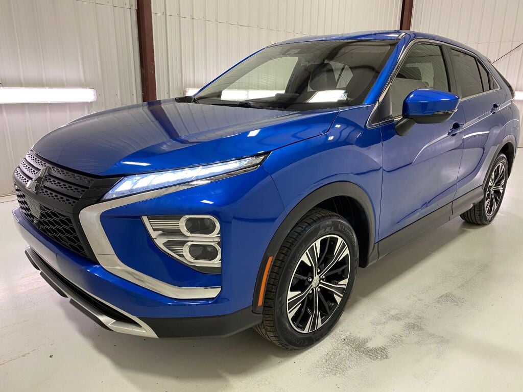 2022 Mitsubishi Eclipse Cross SE Octane Blue Metallic at Auto Express Mitsubishi