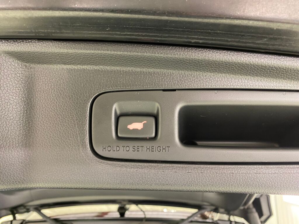 2024 Honda CR-V Hybrid Sport-L Crystal Black Pearl at Honda North
