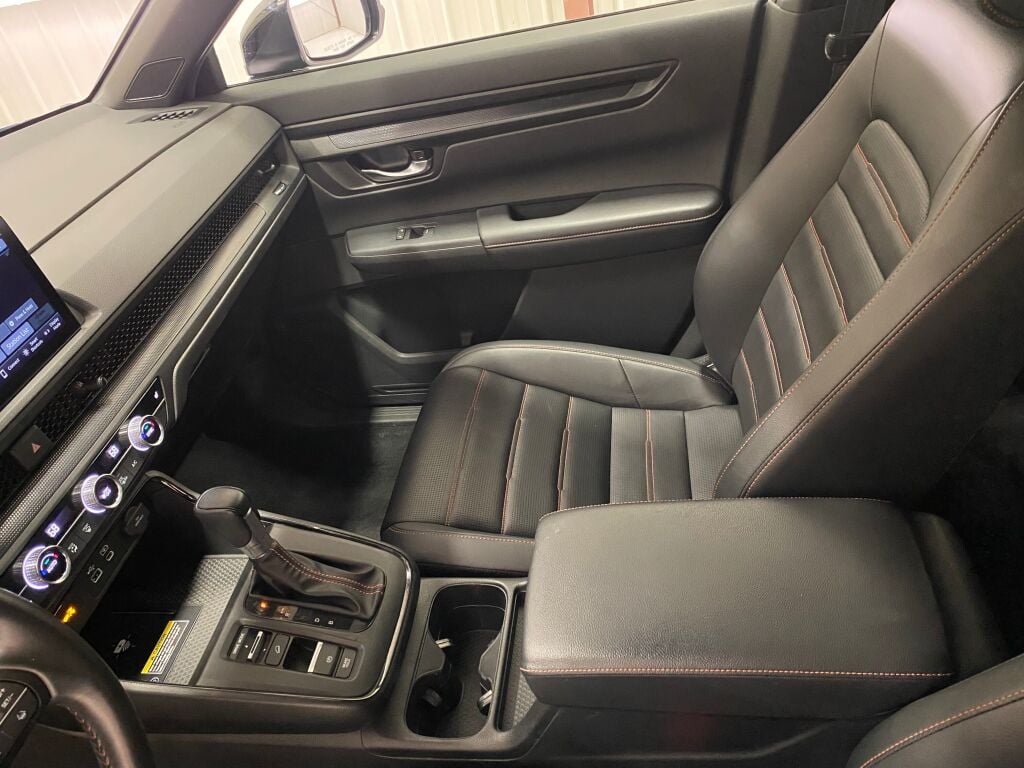 2024 Honda CR-V Hybrid Sport-L Crystal Black Pearl at Honda North