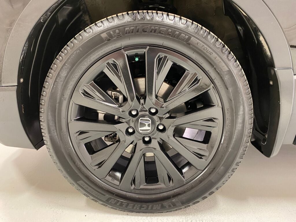 2021 Honda CR-V EX-L Crystal Black Pearl at Honda North