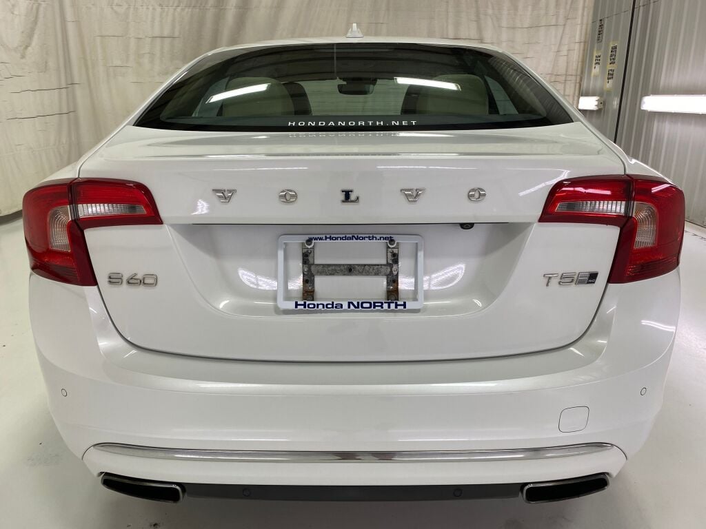 2017 Volvo S60 Inscription T5 Crystal White Pearl at Bob Ruth Ford