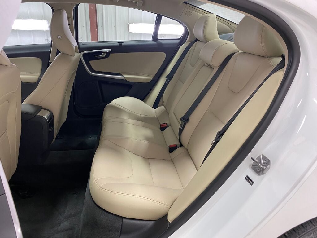2017 Volvo S60 Inscription T5 Crystal White Pearl at Bob Ruth Ford