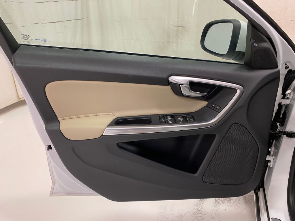 2017 Volvo S60 Inscription T5 Crystal White Pearl at Bob Ruth Ford
