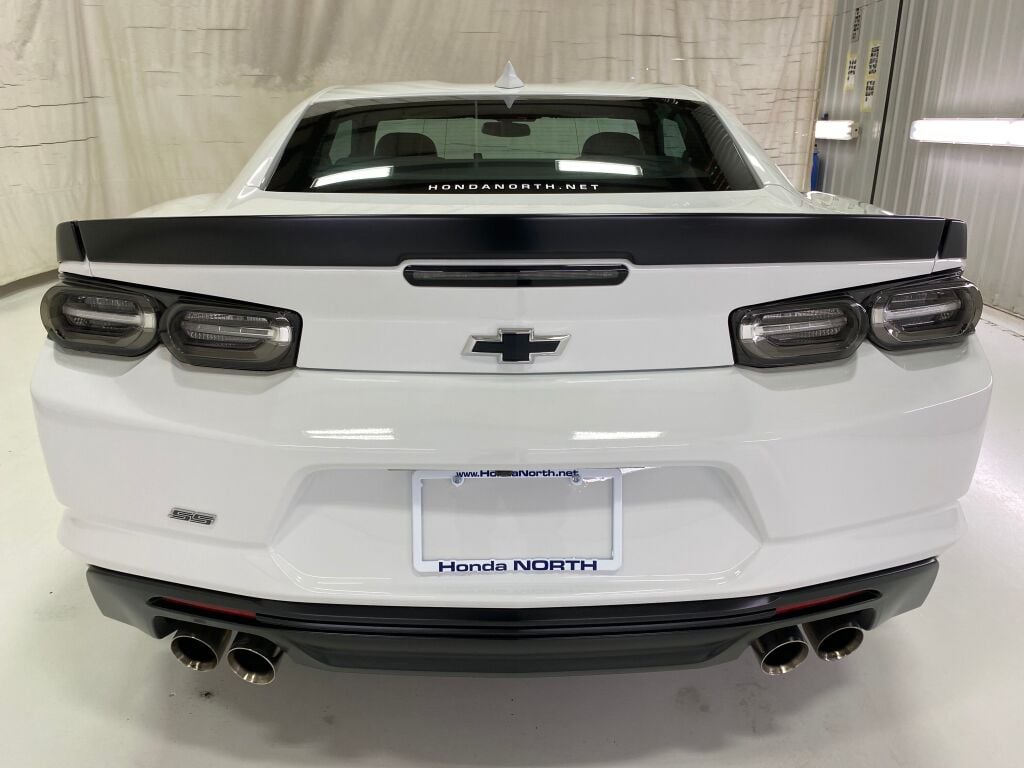 2021 Chevrolet Camaro SS w/ SS 1LE TRACK PERFORMANCE PKG. Summit White at Bob Ruth Ford