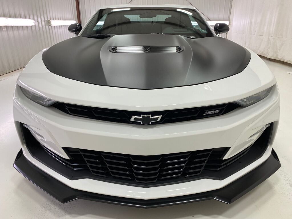 2021 Chevrolet Camaro SS w/ SS 1LE TRACK PERFORMANCE PKG. Summit White at Bob Ruth Ford