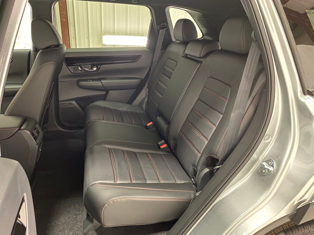 2026 Honda CR-V Hybrid Sport Touring - 11