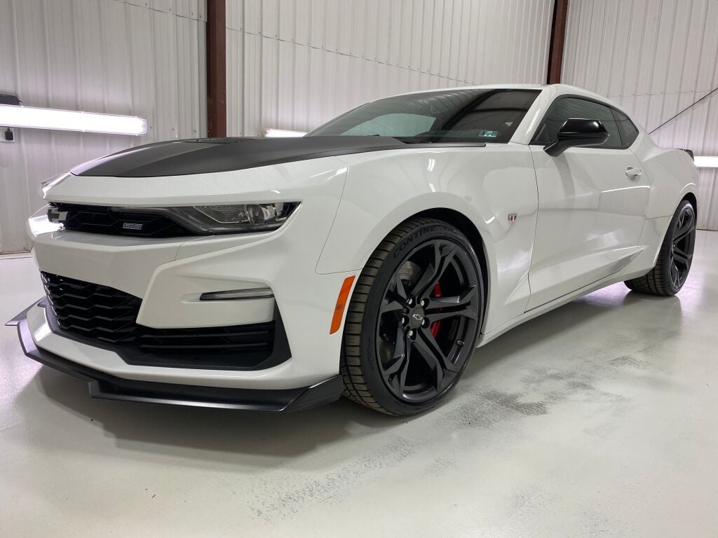 2021 Chevrolet Camaro SS w/ SS 1LE TRACK PERFORMANCE PKG. Summit White at Bob Ruth Ford