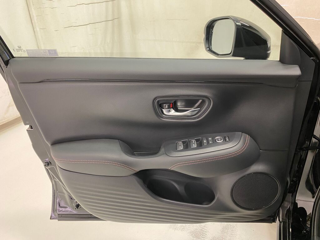 2027 Honda HR-V Sport - 11