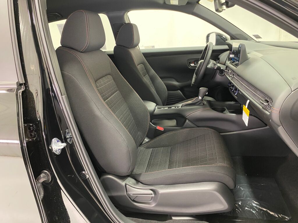 2027 Honda HR-V Sport - 6