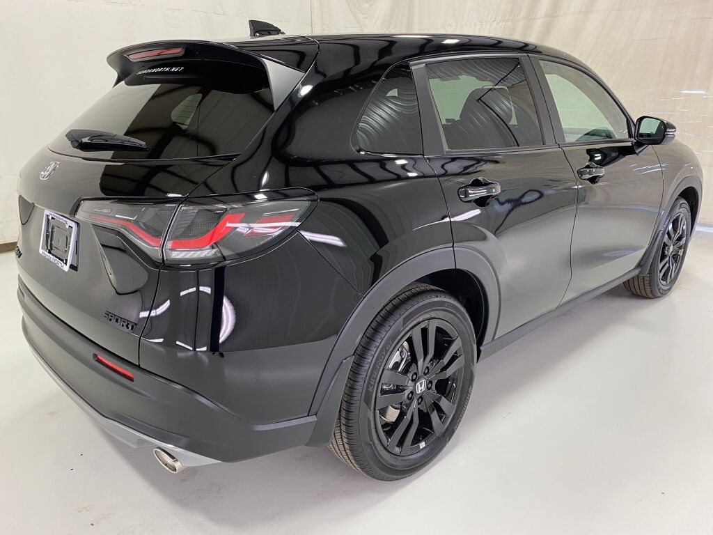 2027 Honda HR-V Sport - 4