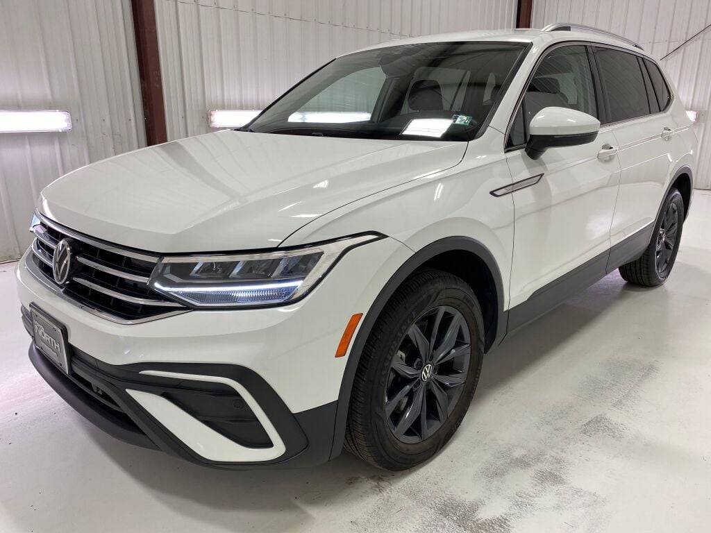 2022 Volkswagen Tiguan 2.0T SE Pure White at Sutliff Volkswagen