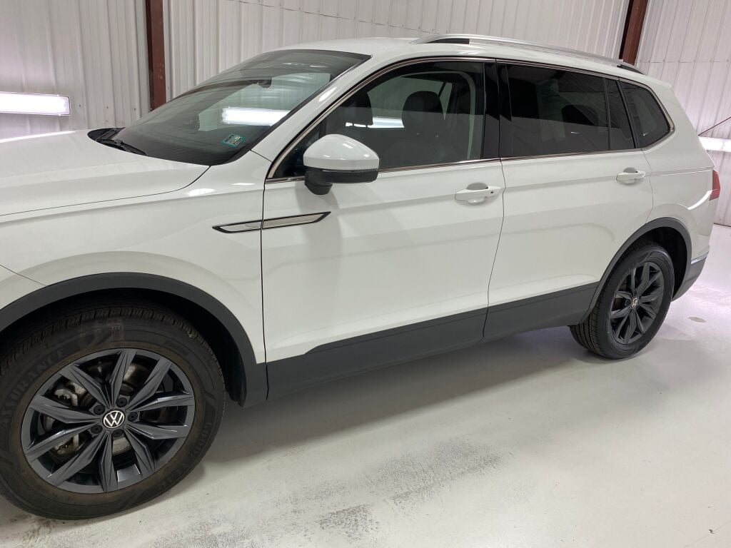 2022 Volkswagen Tiguan 2.0T SE Pure White at Sutliff Volkswagen