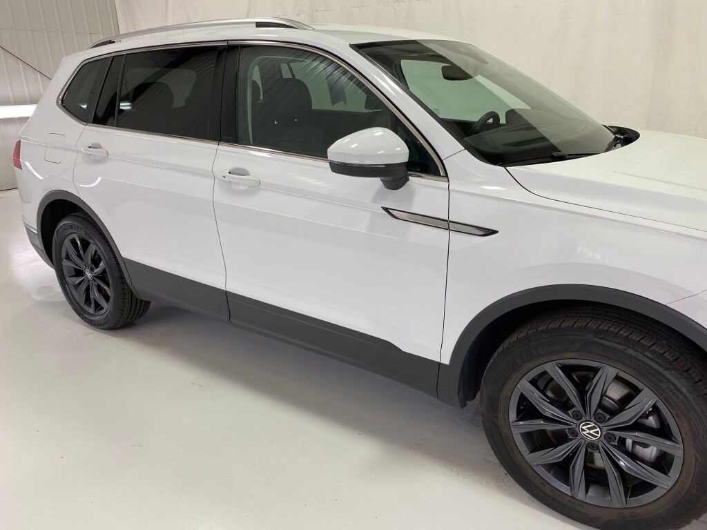 2022 Volkswagen Tiguan 2.0T SE Pure White at Sutliff Volkswagen
