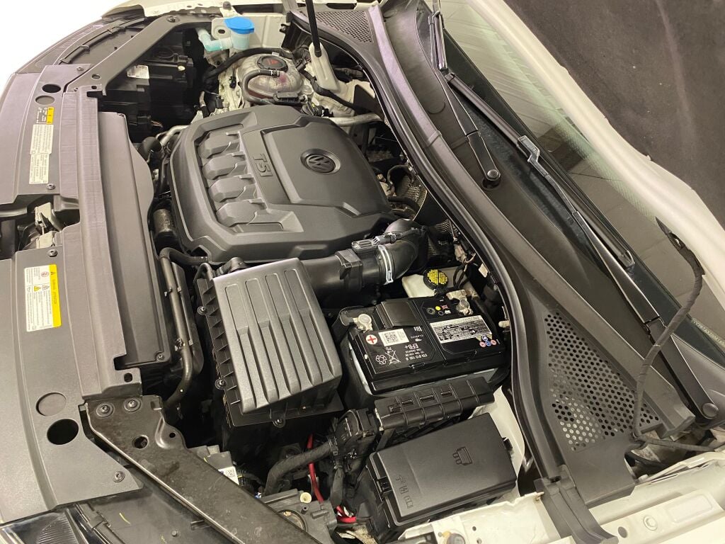 2022 Volkswagen Tiguan 2.0T SE Pure White at Sutliff Volkswagen