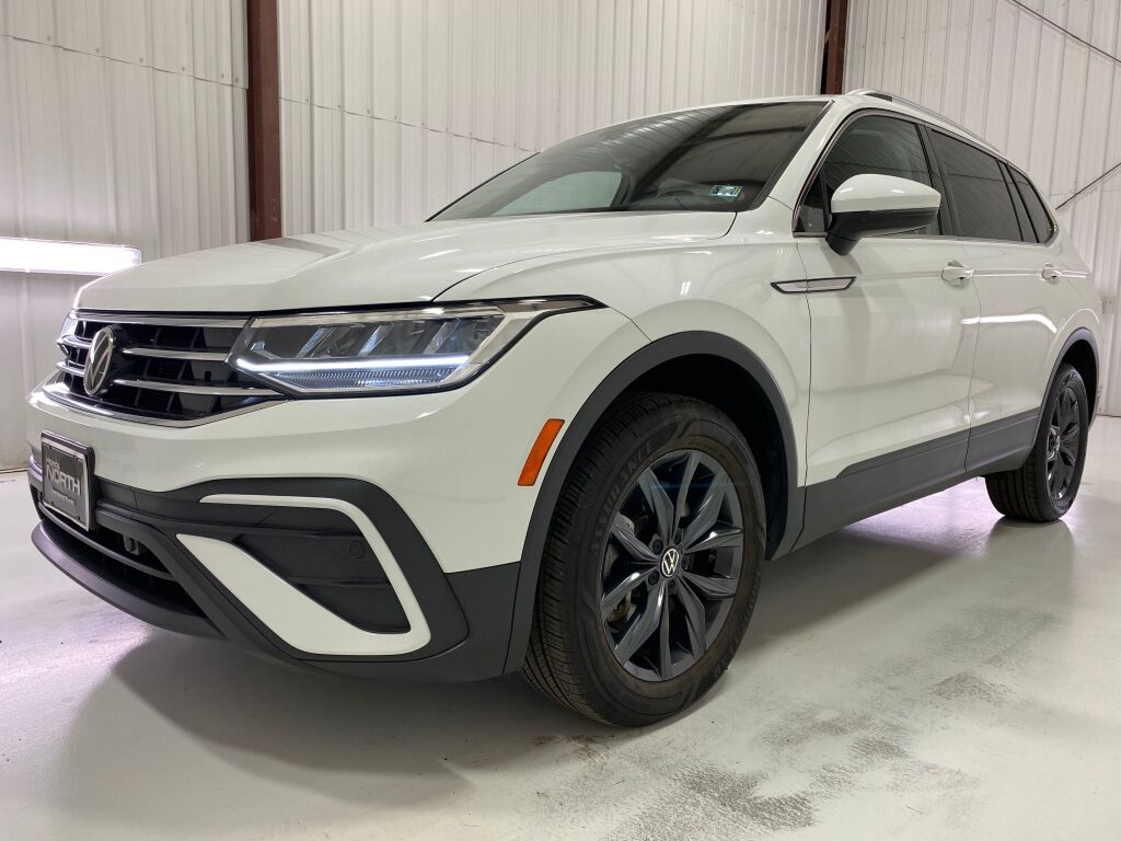 2022 Volkswagen Tiguan 2.0T SE Pure White at Sutliff Volkswagen