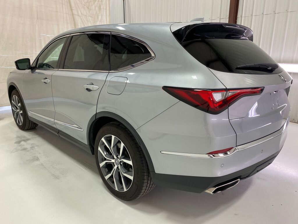 2022 Acura MDX Technology Lunar Silver Metallic at Spitzer Acura