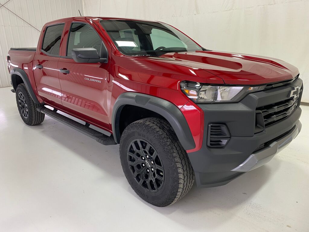 2024 Chevrolet Colorado Trail Boss Radiant Red Tintcoat at South Hills Kia