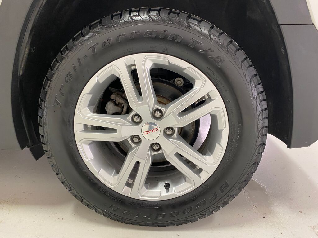 2019 GMC Terrain SLE Quicksilver Metallic at South Hills CDJR