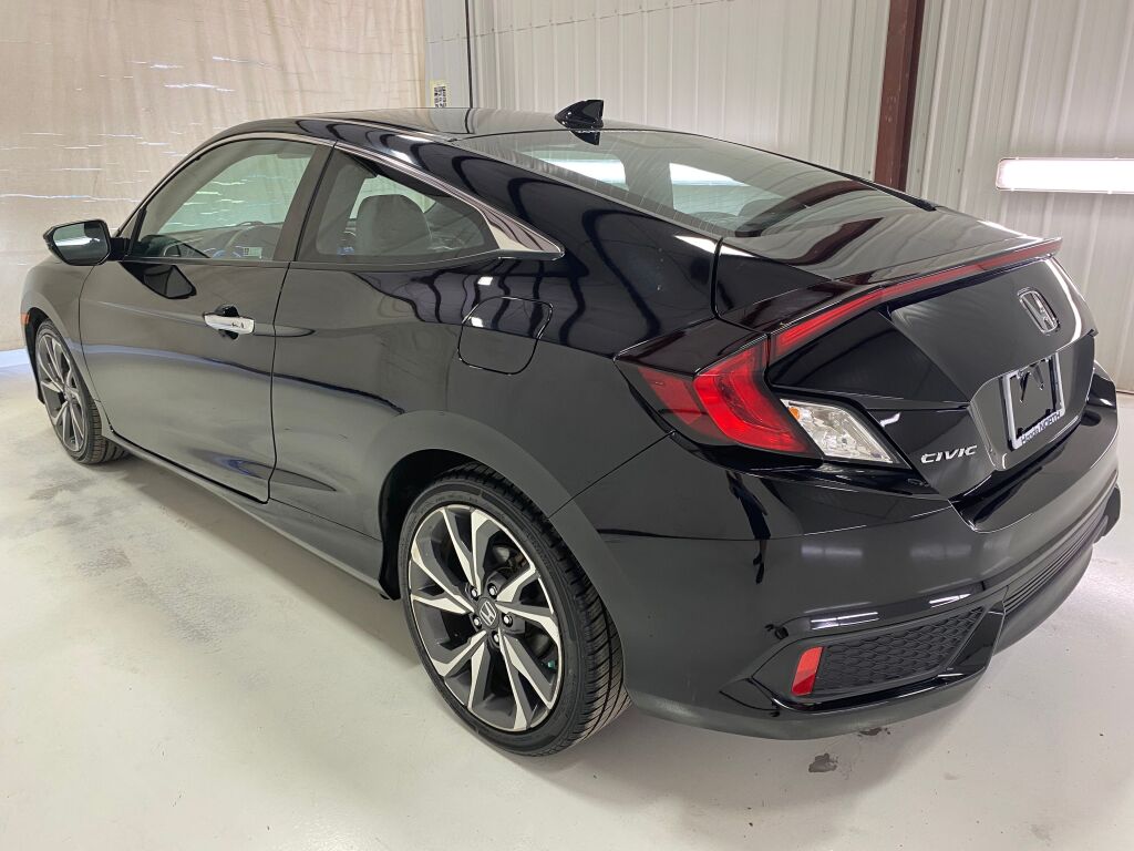 2019 Honda Civic Touring Crystal Black Pearl at South Hills CDJR