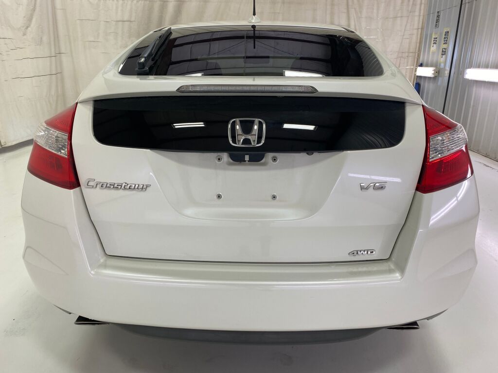 2012 Honda Crosstour EX-L White Diamond Pearl at Phil Fitts Ford