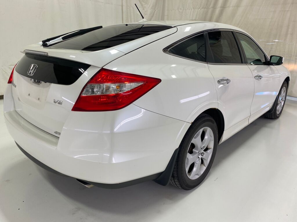 2012 Honda Crosstour EX-L White Diamond Pearl at Phil Fitts Ford
