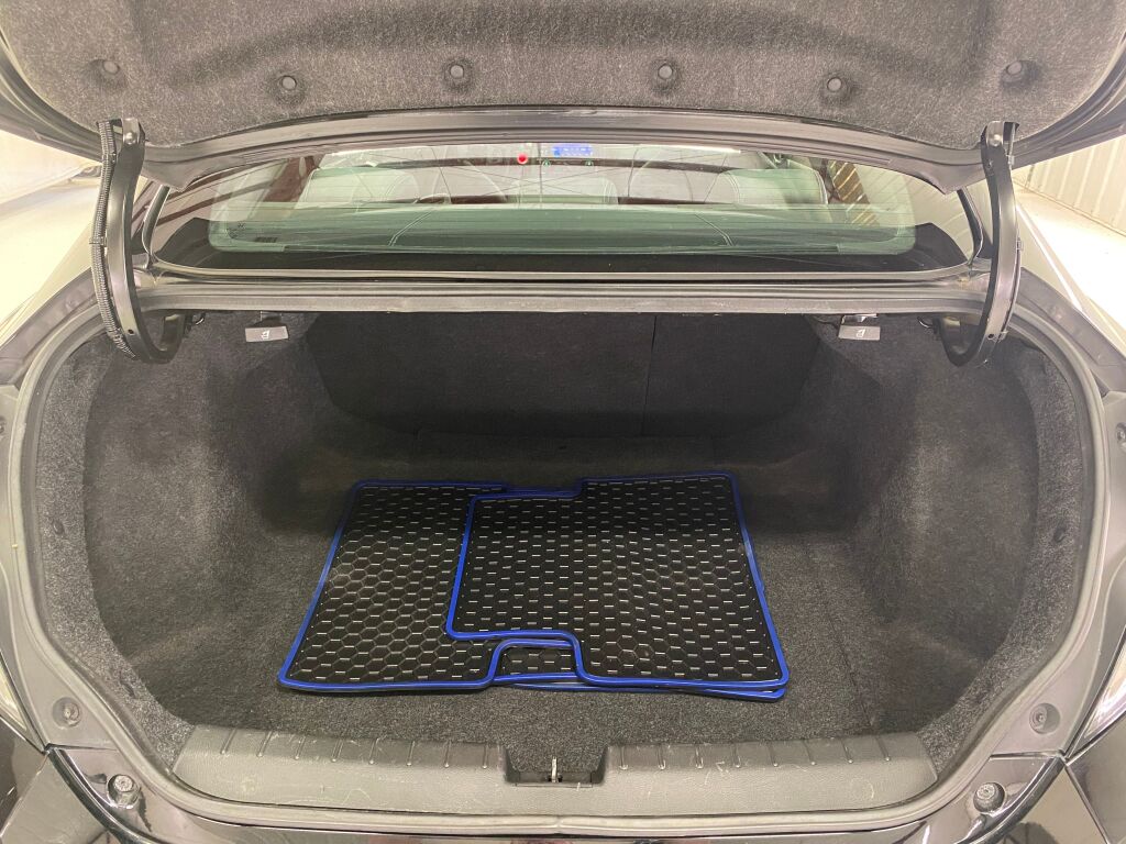 2019 Honda Civic Touring Crystal Black Pearl at South Hills CDJR
