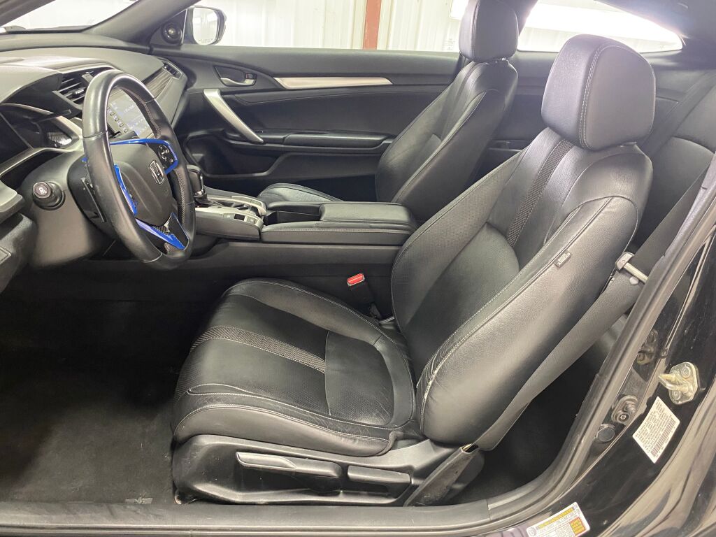 2019 Honda Civic Touring Crystal Black Pearl at South Hills CDJR